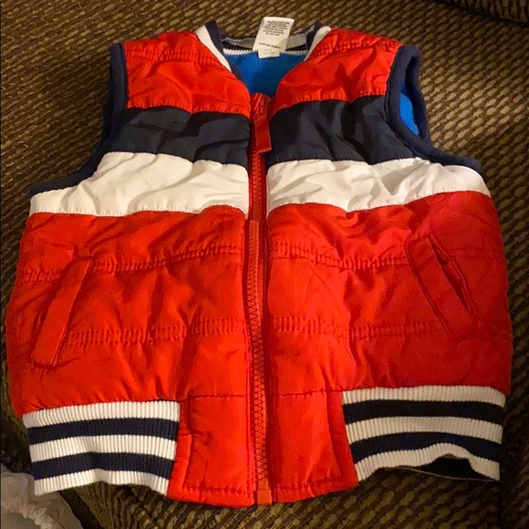 Boys vest size 2t - Picture 1 of 1